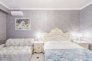 Отель санаторий Крымский гость Алушта Двухместный номер Делюкс с 1 кроватью или 2 отдельными кроватями и балконом-17